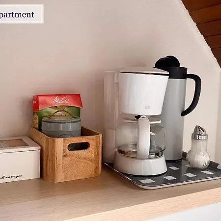 Wunderschoen Zwischen Ortsausgang Und Waldesrand Gelegene, Schoene