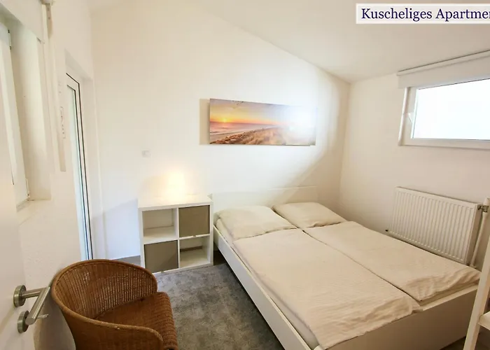 Wunderschoen Zwischen Ortsausgang Und Waldesrand Gelegene, Schoene