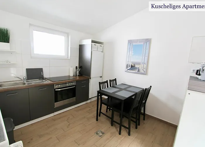 Wunderschoen Zwischen Ortsausgang Und Waldesrand Gelegene, Schoene * ヘルツォーゲンラート