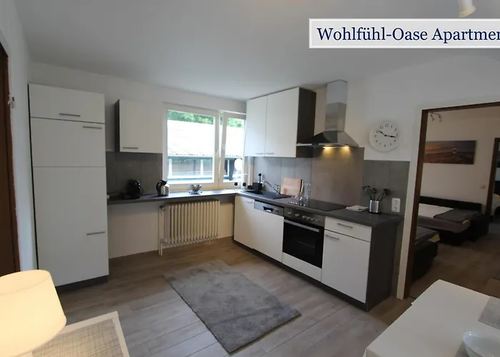 Wunderschön Zwischen Ortsausgang Und Waldesrand Gelegene, Schöne *