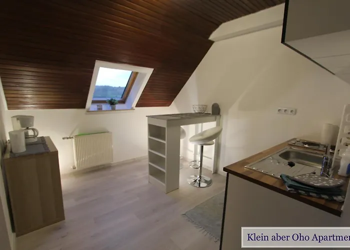 Wunderschoen Zwischen Ortsausgang Und Waldesrand Gelegene, Schoene