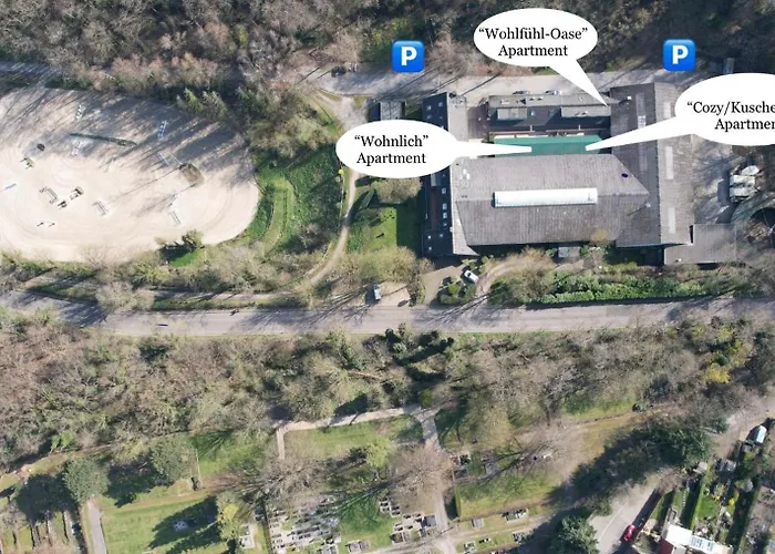 Wunderschön Zwischen Ortsausgang Und Waldesrand Gelegene, Schöne *