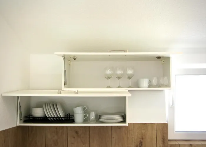 Wunderschön Zwischen Ortsausgang Und Waldesrand Gelegene, Schöne Apartment *