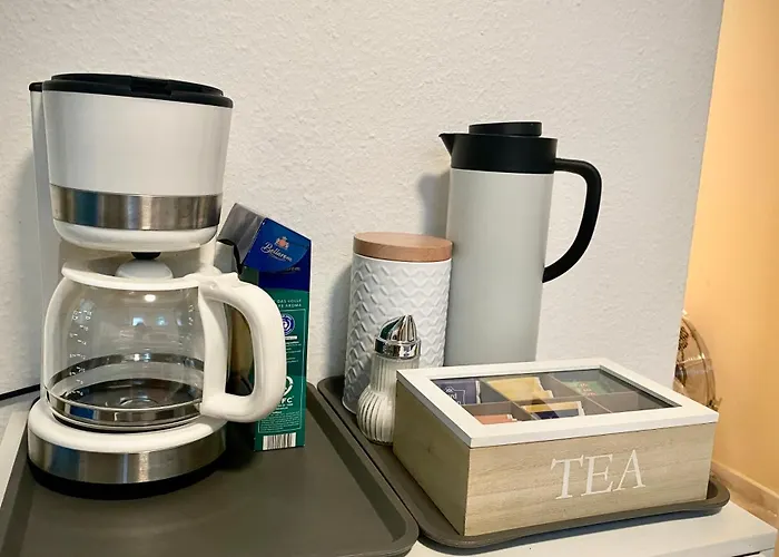 Wunderschoen Zwischen Ortsausgang Und Waldesrand Gelegene, Schoene アパート *